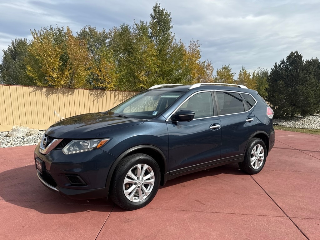 Used 2015 Nissan Rogue SV SUV