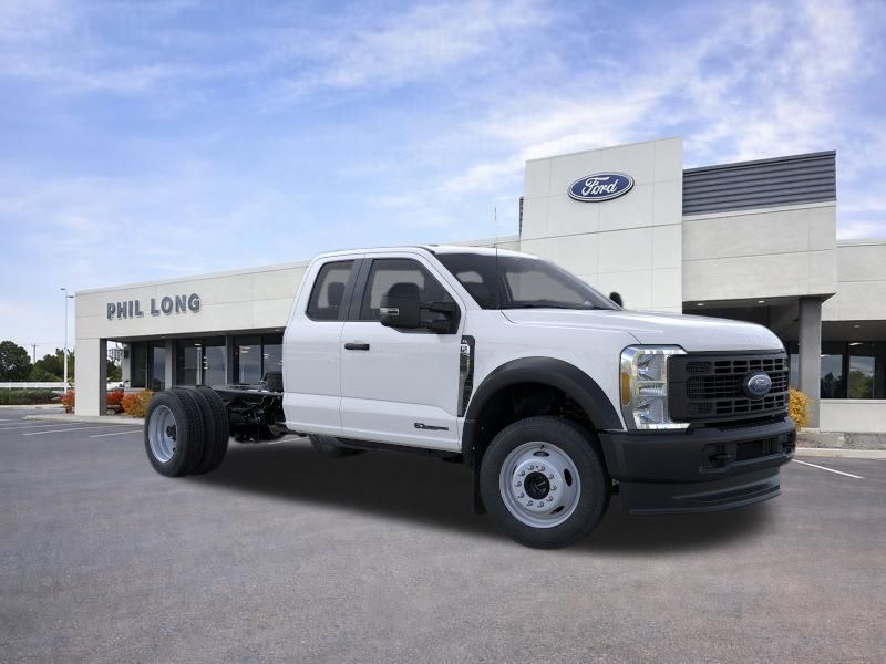 2026 Ford F-550 Super Duty Chassis Cab XL - Photo 7