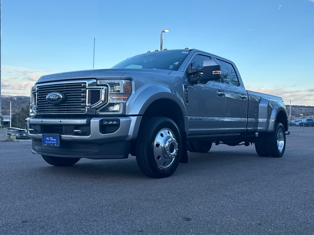 2022 Ford F-450 photo 3