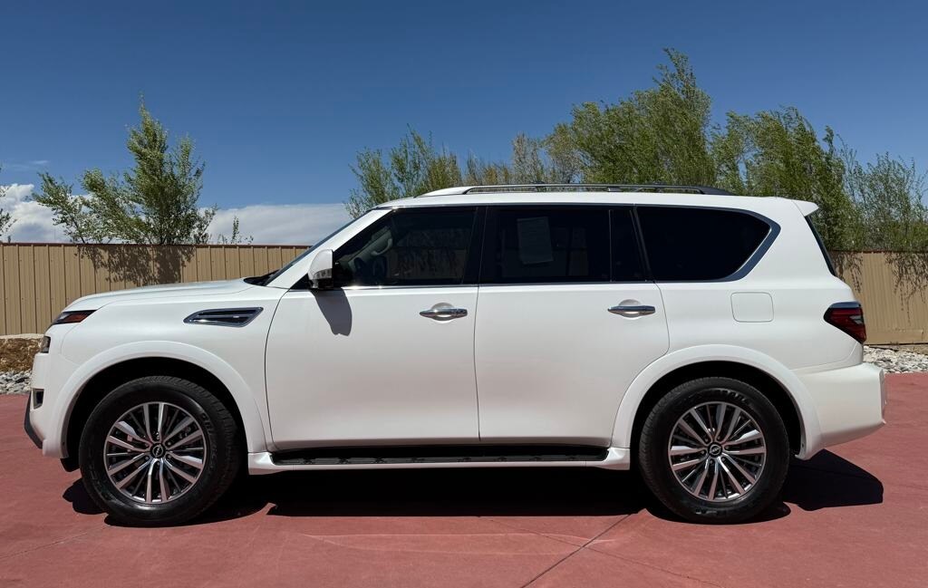 2023 Nissan Armada SL photo 4