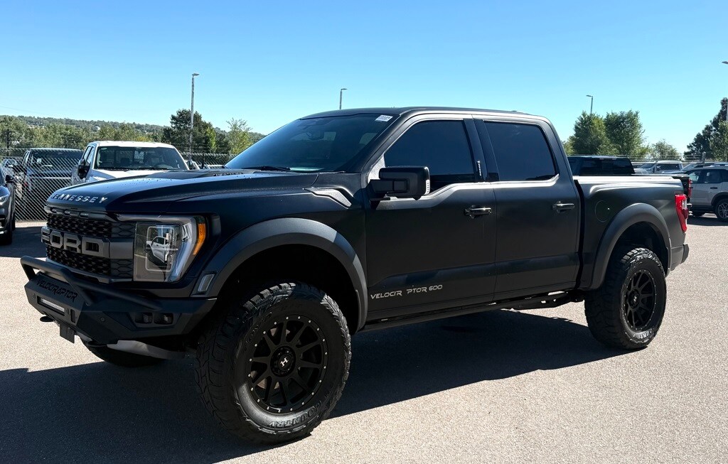 2023 Ford F-150 Raptor photo 3