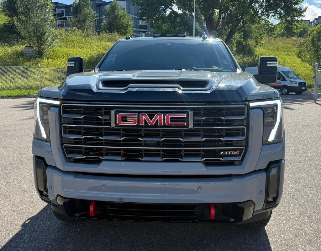 2024 Gmc Sierra HD AT4 photo 2