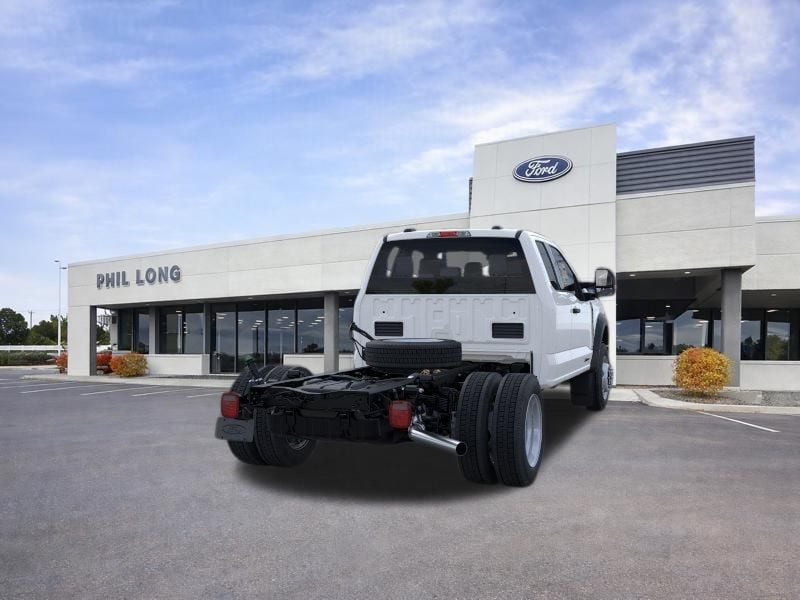 2026 Ford F-550 Super Duty Chassis Cab XL - Photo 8