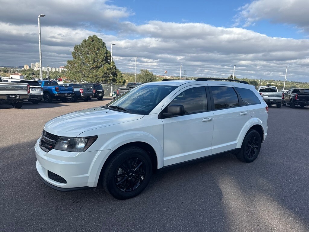 2020 Dodge Journey SE photo 2
