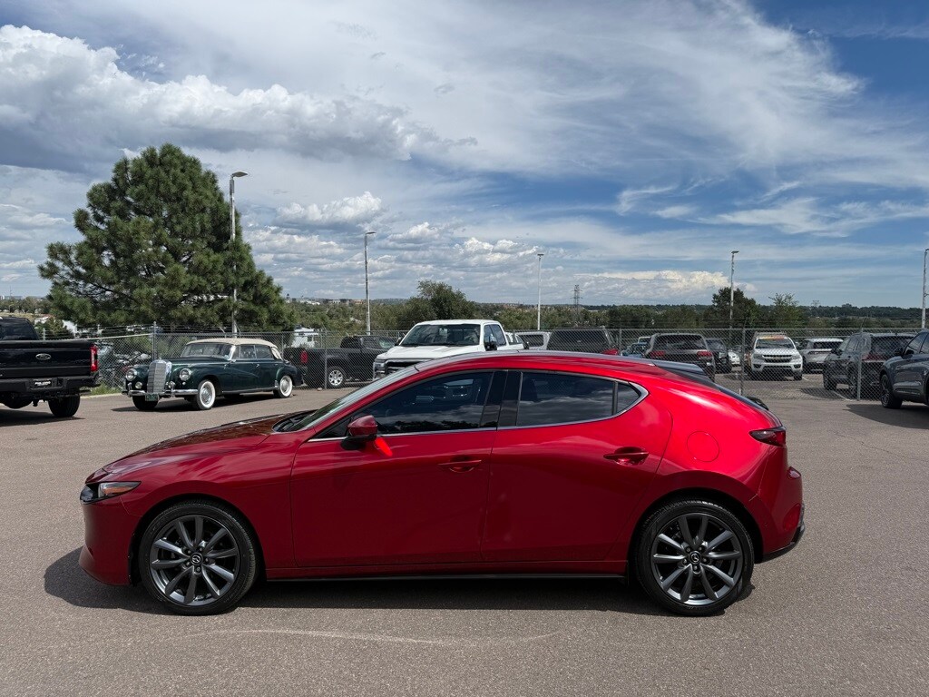 2021 Mazda Mazda3 Premium Hatchback photo 4