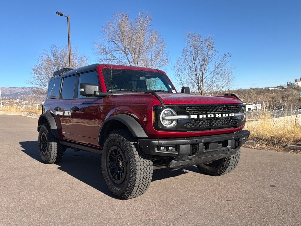 Used 2025 Ford Bronco Badlands SUV