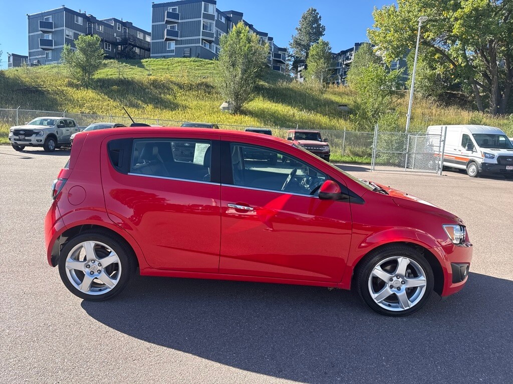 2016 Chevrolet Sonic LTZ photo 3