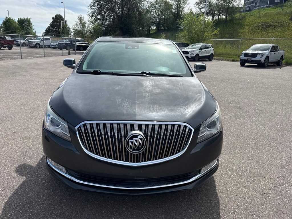 2016 Buick LaCrosse Sport Touring photo 2