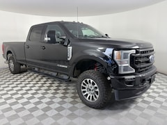 2022 Ford F-350 Lariat Truck Crew Cab