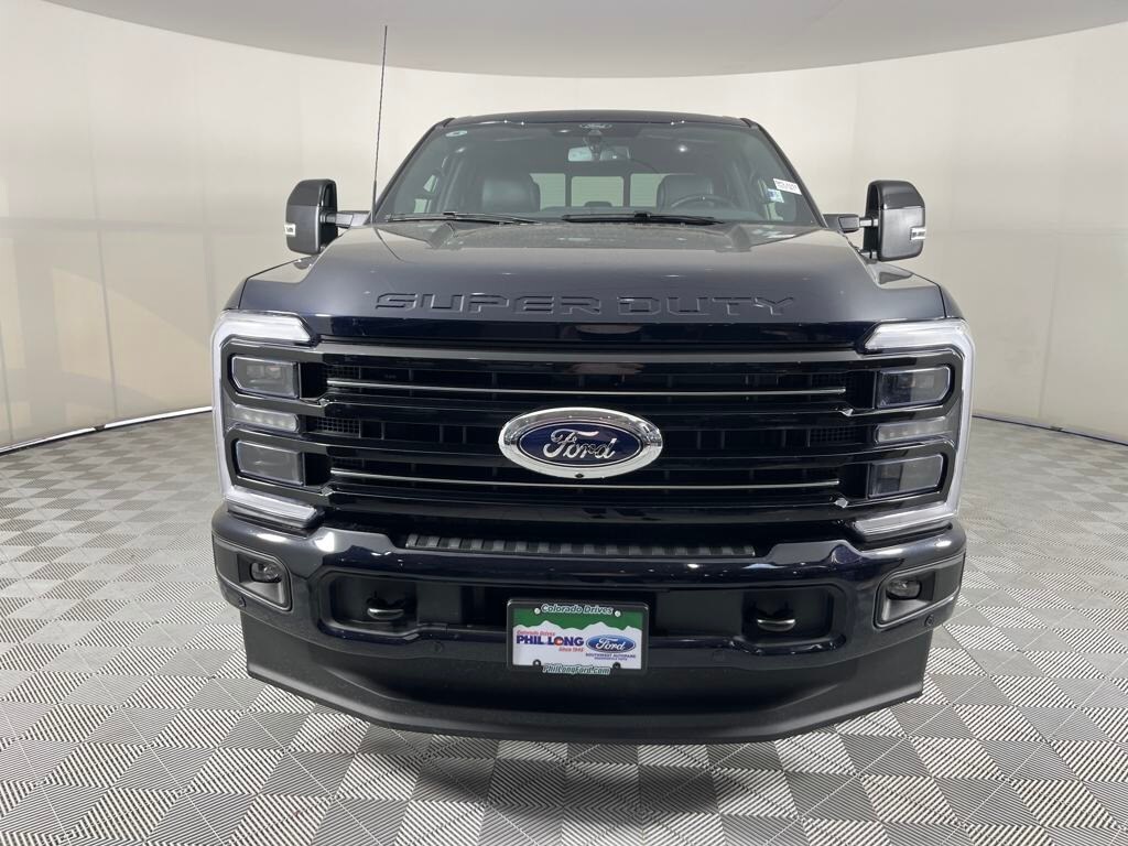 2025 Ford F-350 Platinum photo 2