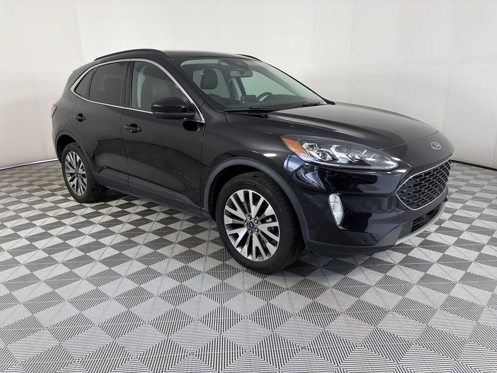 Used 2022 Ford Escape Titanium SUV
