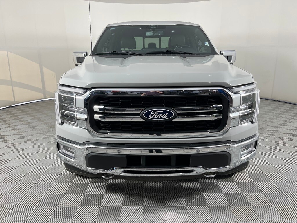 2024 Ford F-150 Lariat photo 2