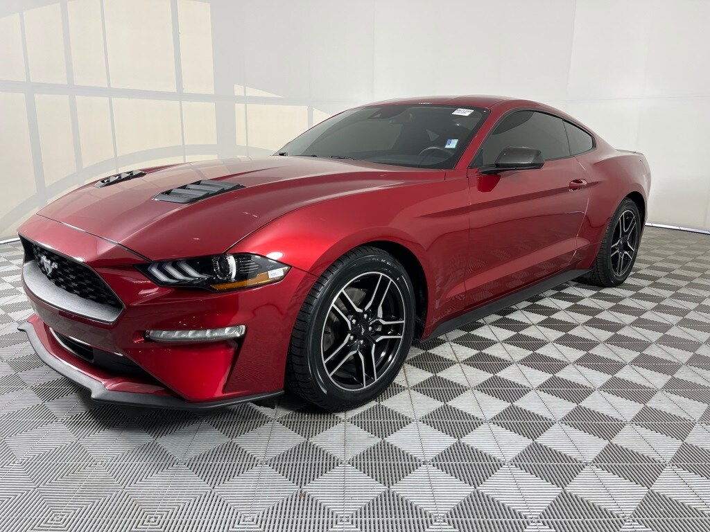2021 Ford Mustang EcoBoost photo 3