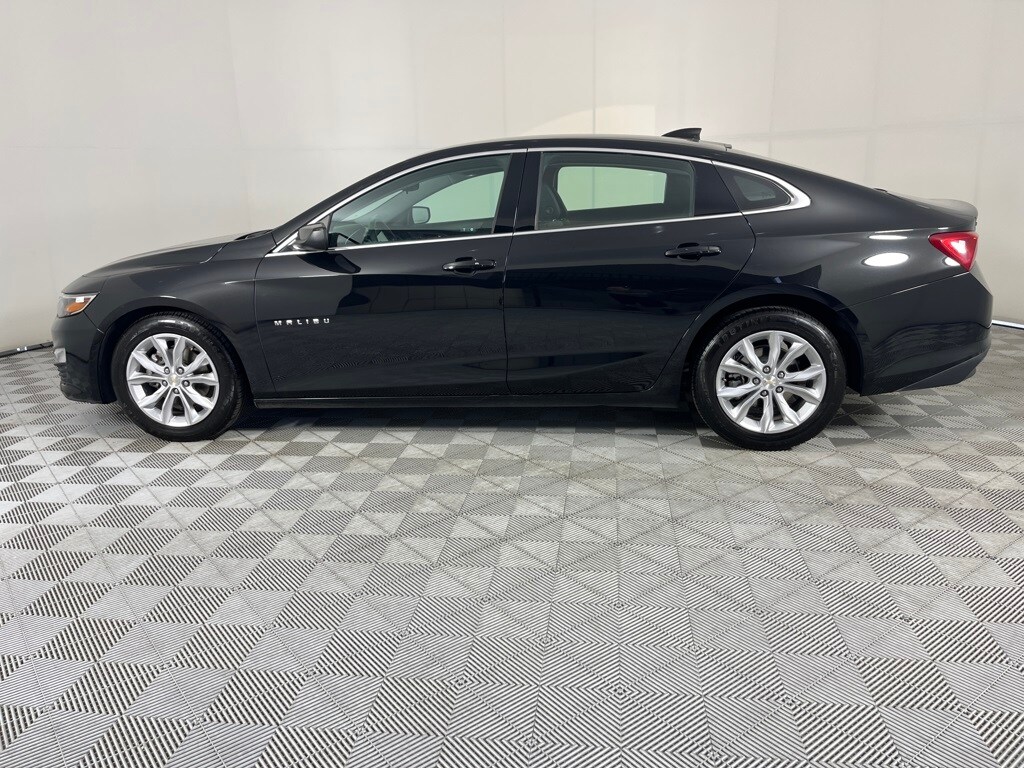 2023 Chevrolet Malibu 1LT photo 4