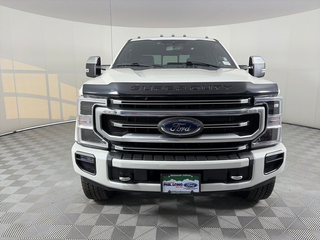 2022 Ford F-350 Platinum photo 2