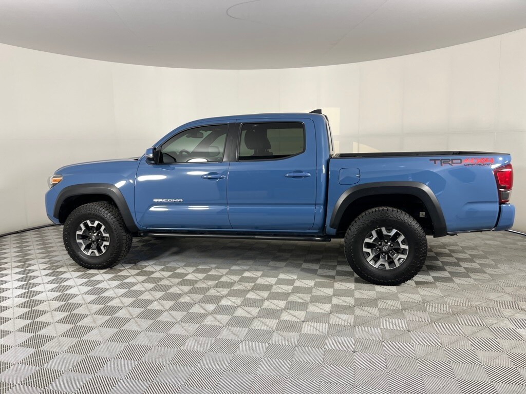 2019 Toyota Tacoma TRD Off-Road photo 4