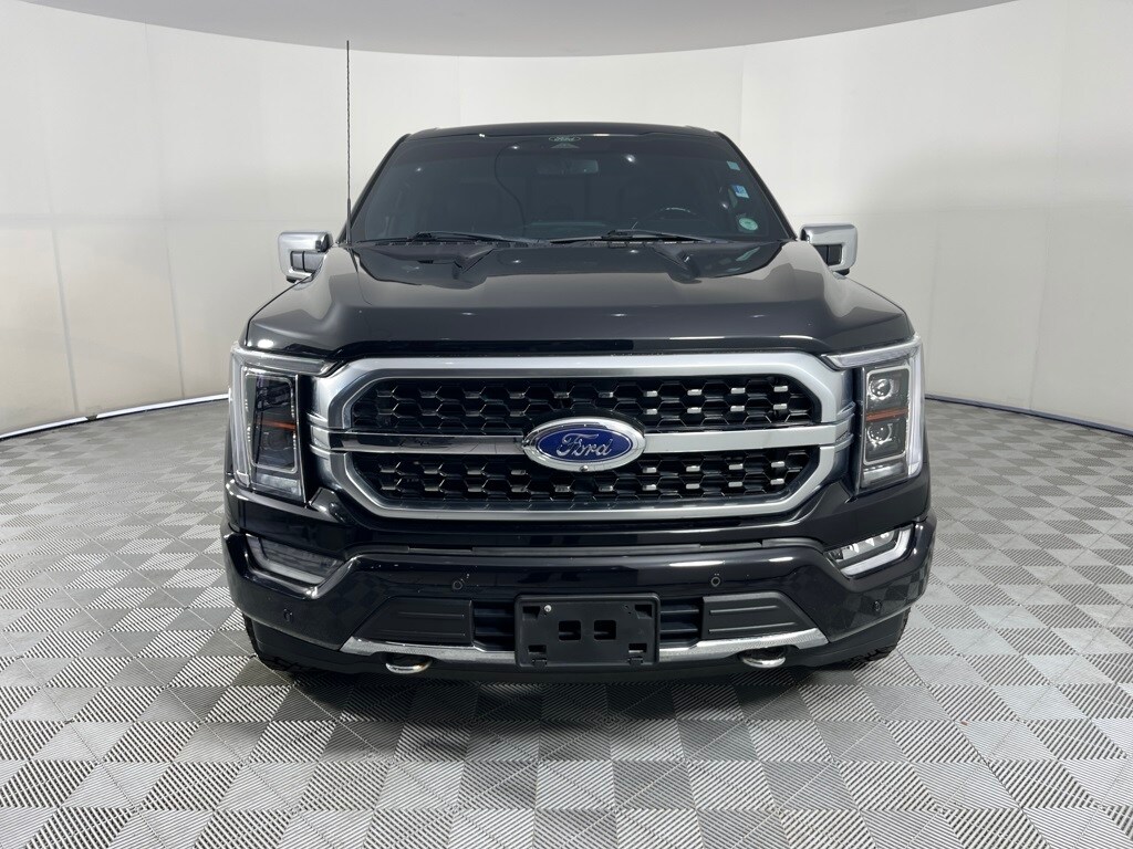2022 Ford F-150 Platinum photo 2