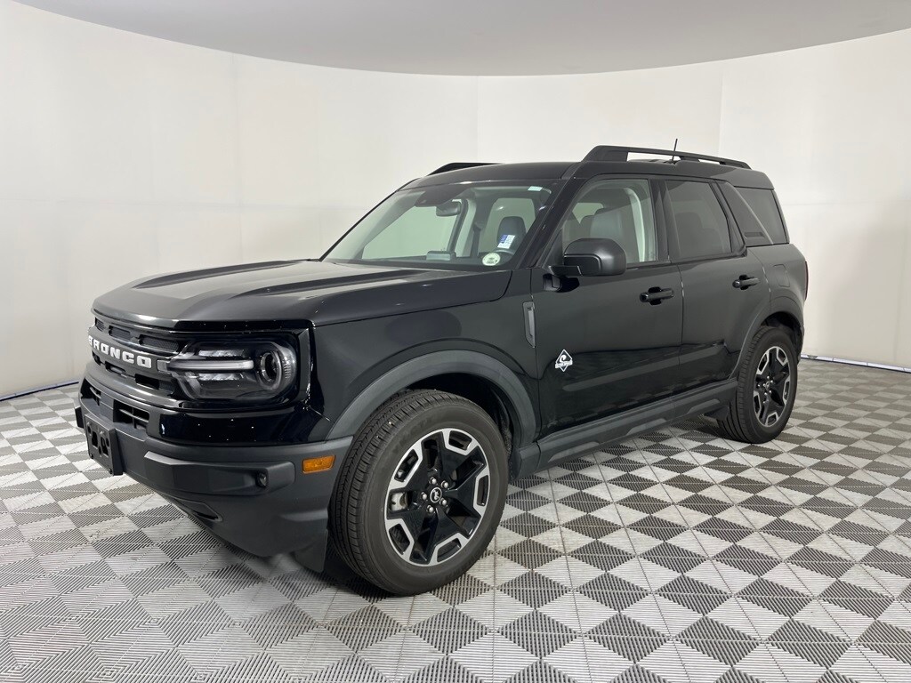 2021 Ford Bronco Sport Outer Banks photo 3