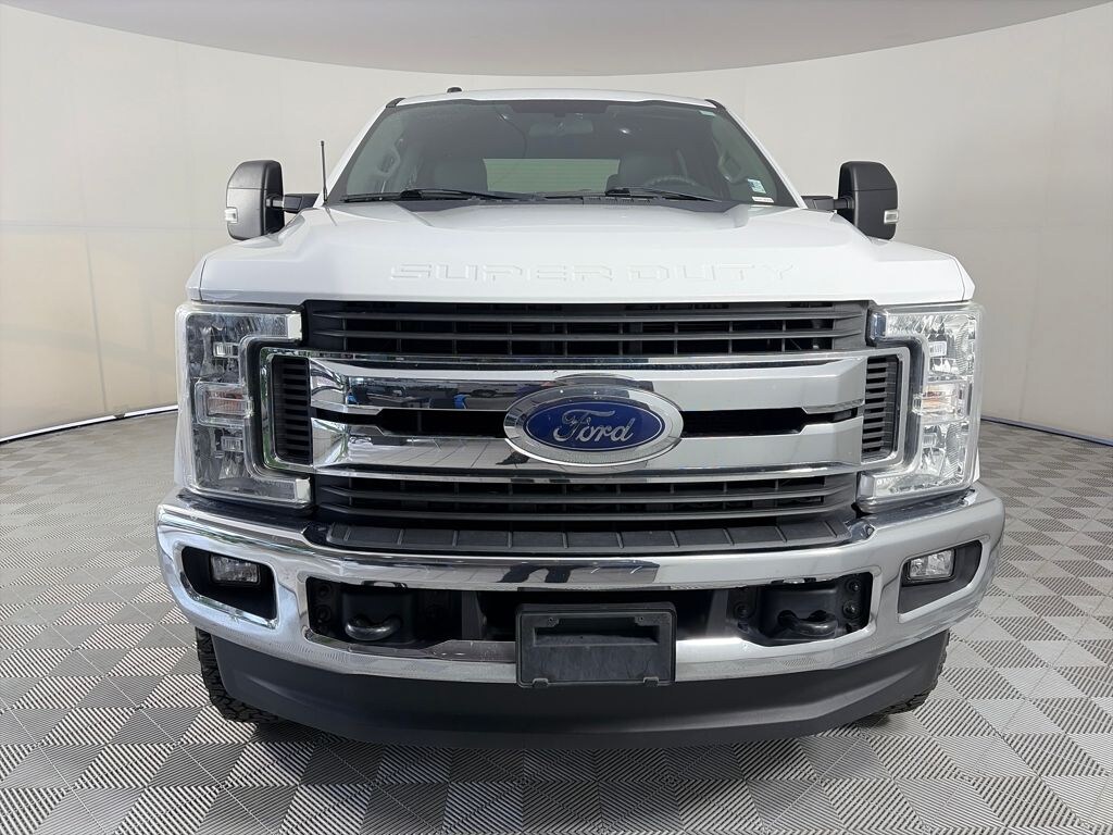 Used 2019 Ford F-250 XLT Truck Crew Cab