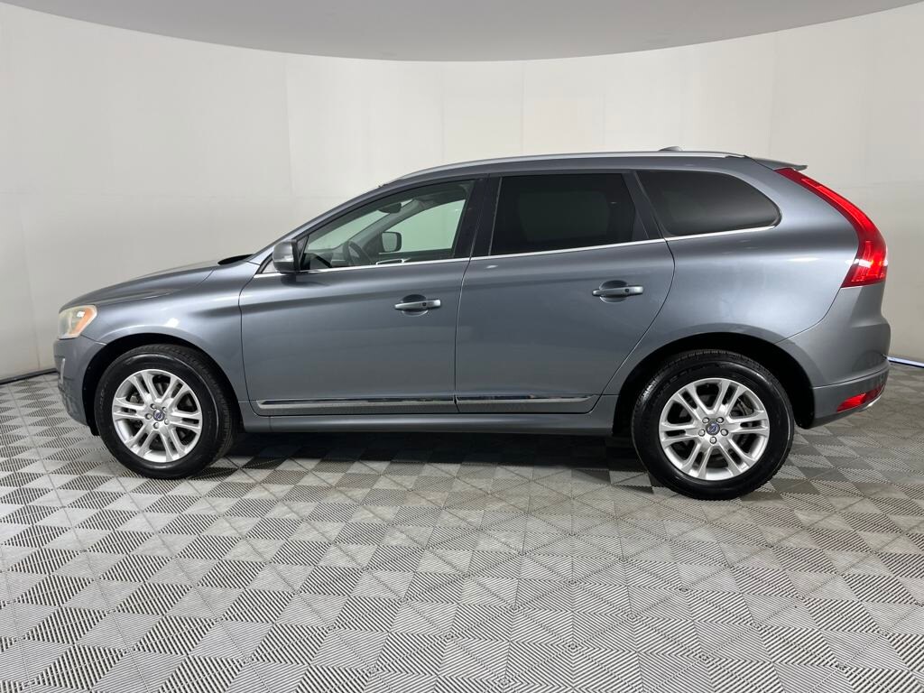 2016 Volvo XC60 T5 Premier photo 4