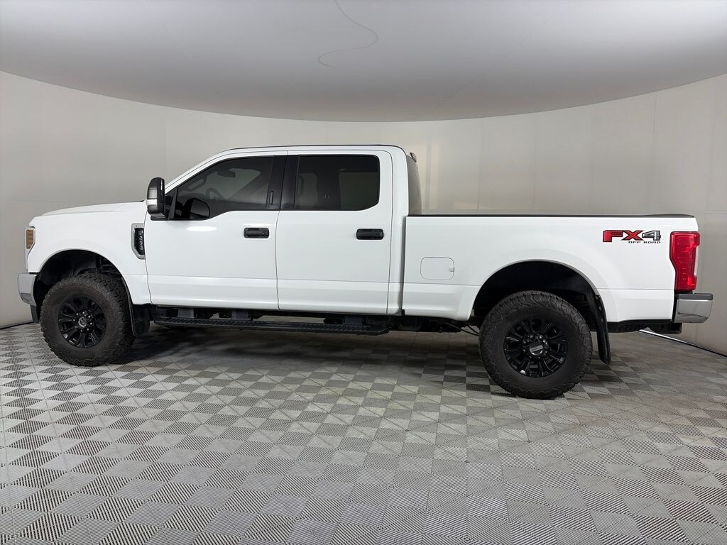 Used 2019 Ford F-250 XLT Truck Crew Cab