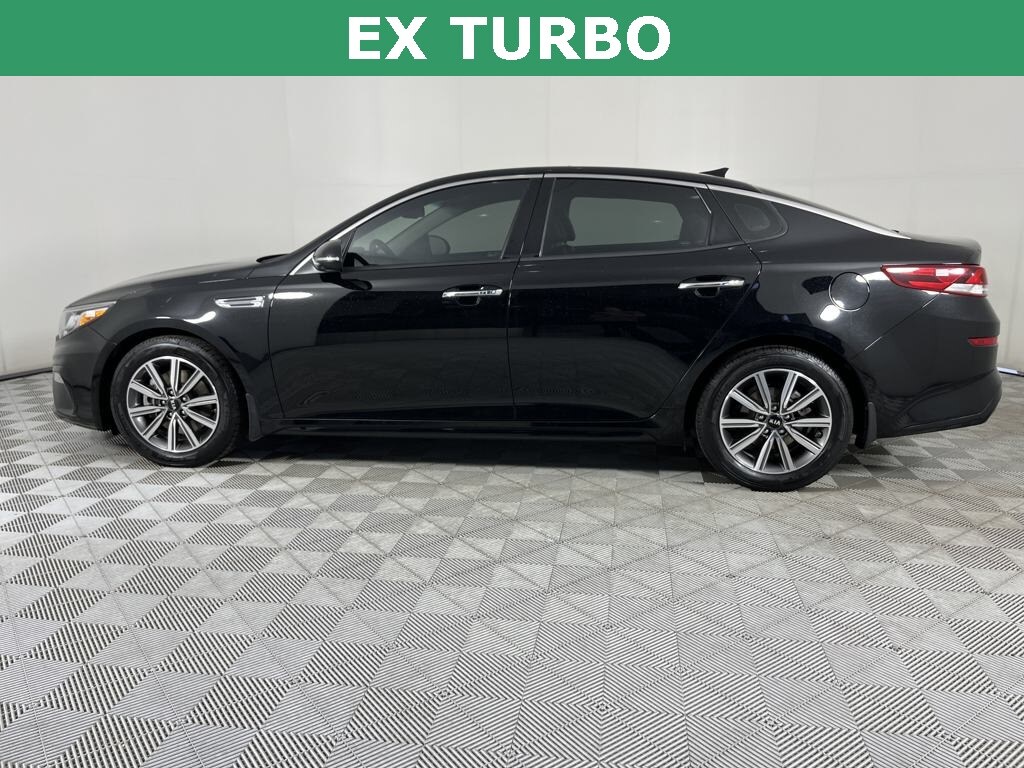 2019 Kia Optima EX photo 4