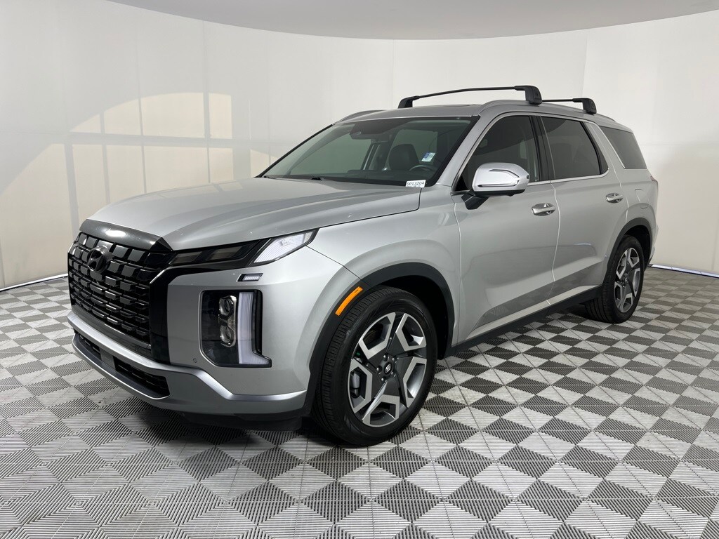 2024 Hyundai Palisade Limited photo 3