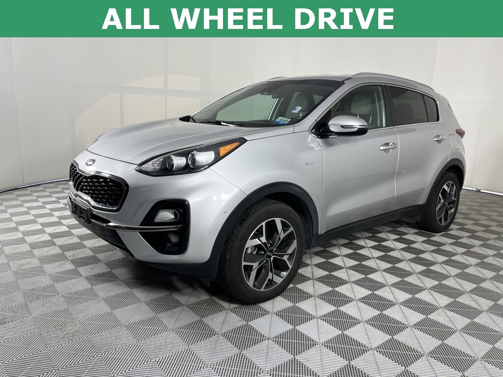 2020 Kia Sportage EX photo 3