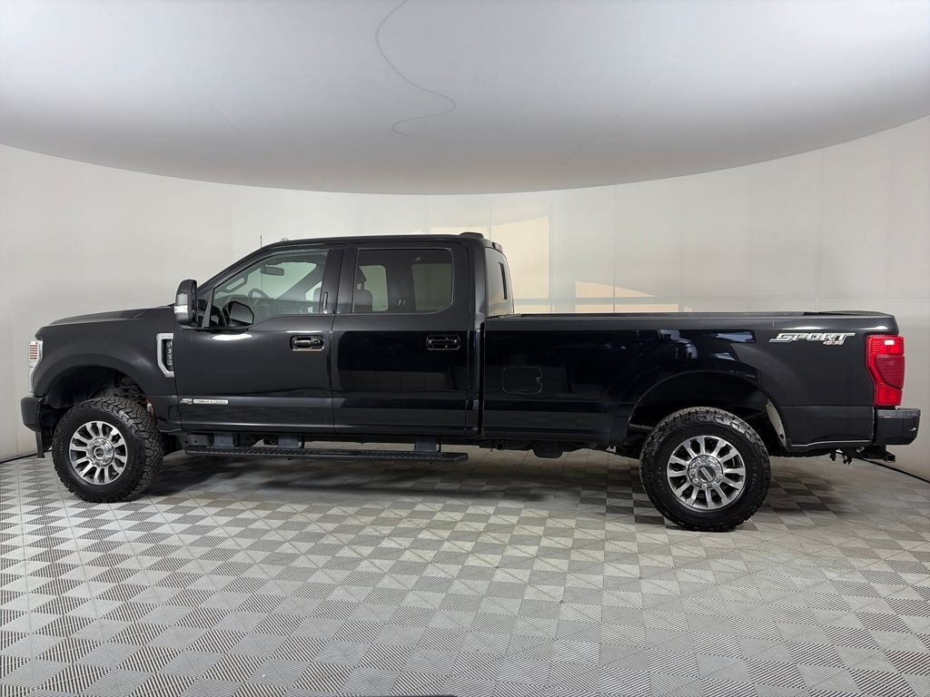 Certified 2022 Ford F-350 Lariat Truck Crew Cab