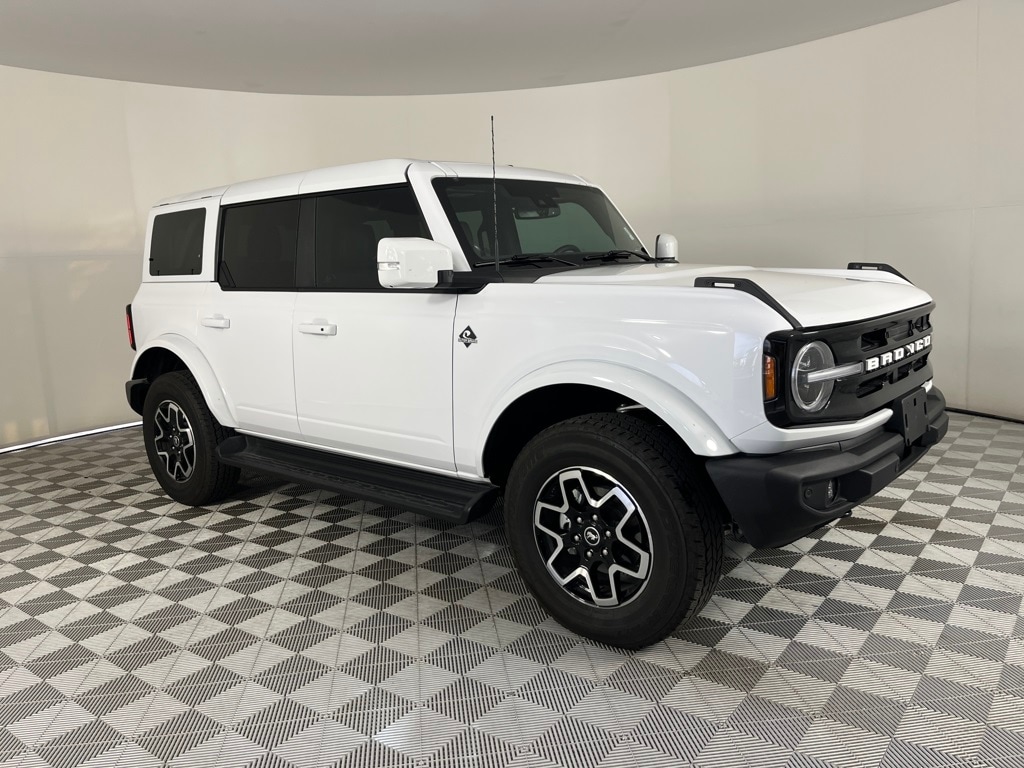 Certified 2025 Ford Bronco Outer Banks SUV