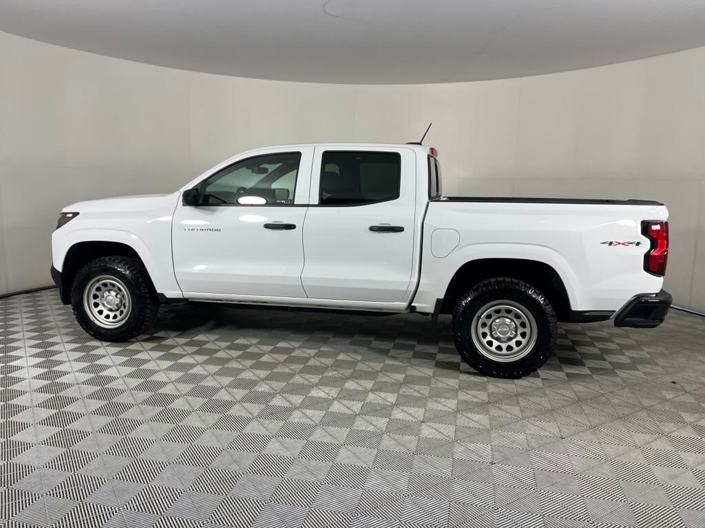 2023 Chevrolet Colorado Work Truck photo 4