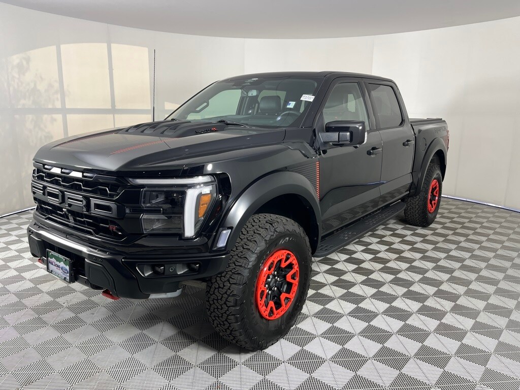 2025 Ford F-150 Raptor photo 3