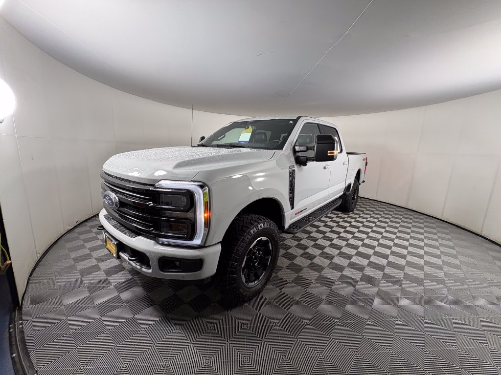 2025 Ford F-350 Super Duty Platinum