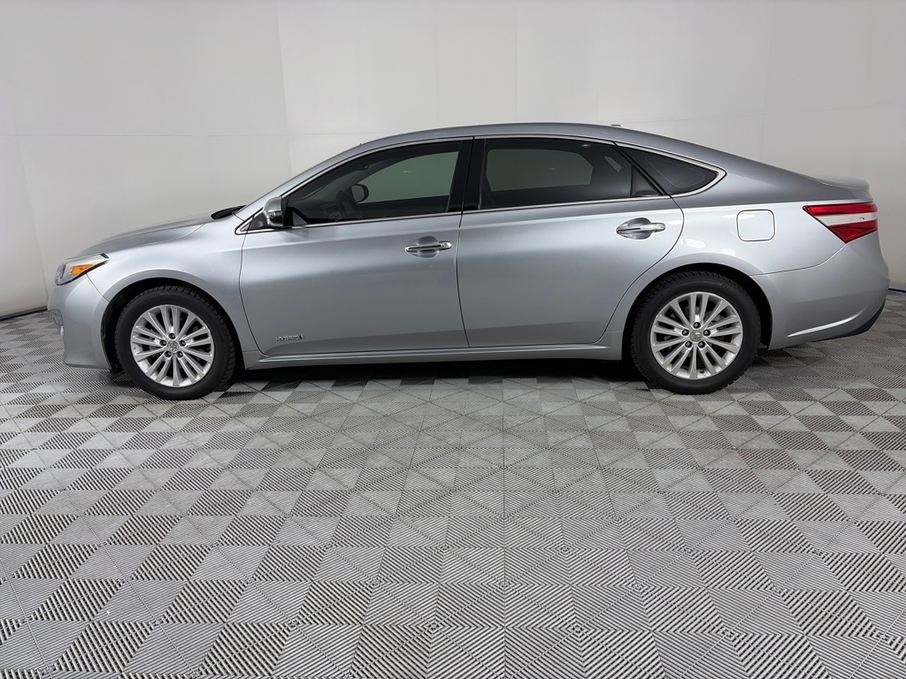 2015 Toyota Avalon Hybrid XLE Touring photo 4