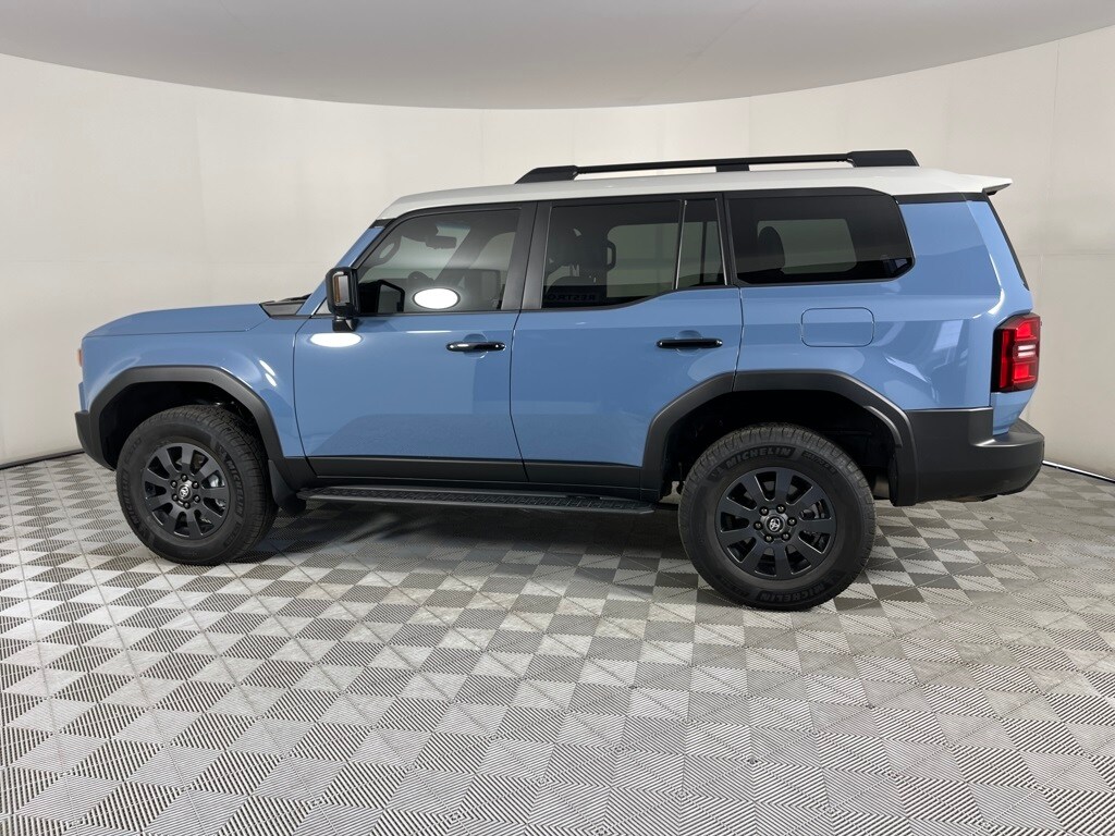 2024 Toyota Land Cruiser Base photo 4
