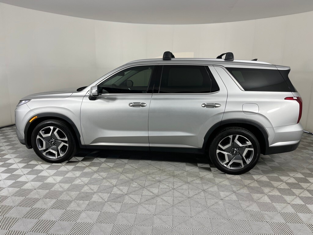 2024 Hyundai Palisade Limited photo 4