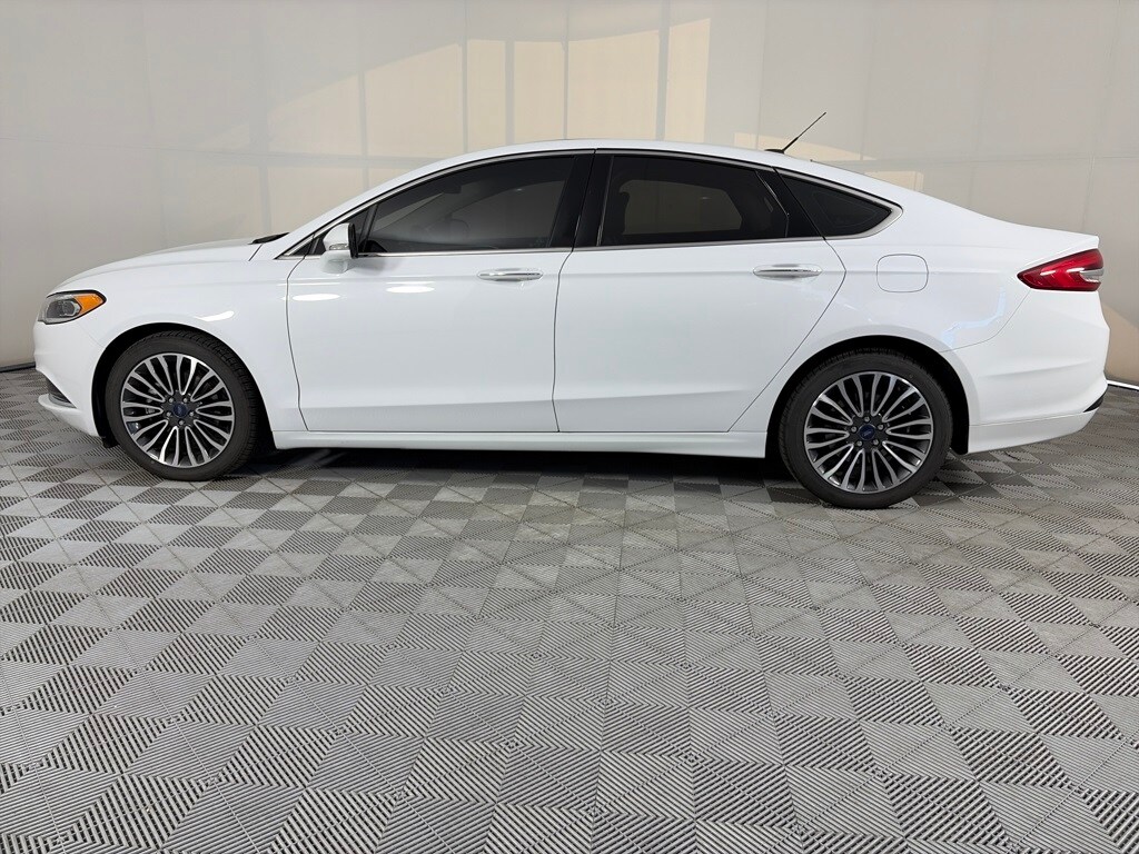 Used 2018 Ford Fusion SE Sedan