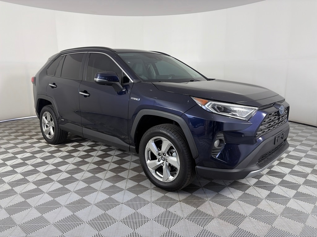 2020 Toyota RAV4 Limited's photo