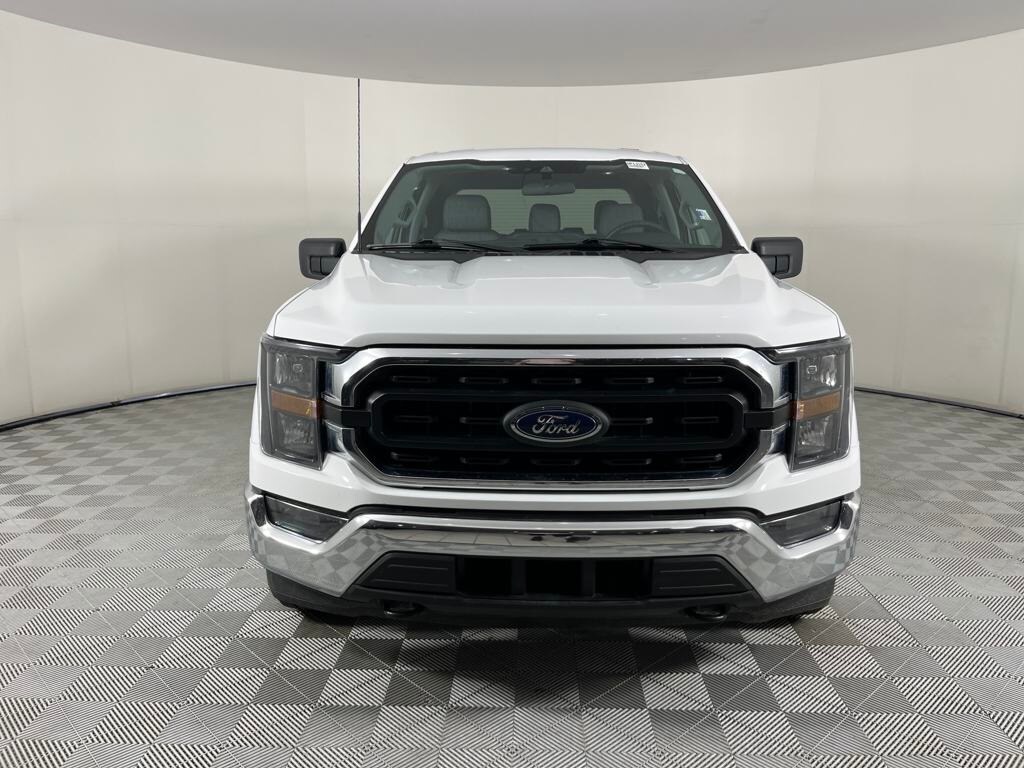 2023 Ford F-150 XLT photo 2
