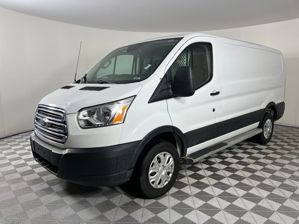 2019 Ford Transit photo 3