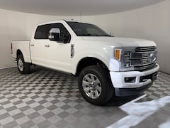 2017 Ford F-350 Platinum Truck Crew Cab