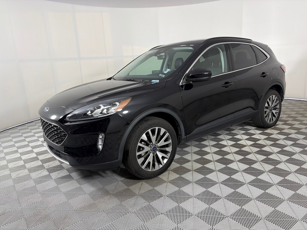 Used 2022 Ford Escape Titanium SUV
