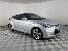 2016 Hyundai Veloster Base Hatchback