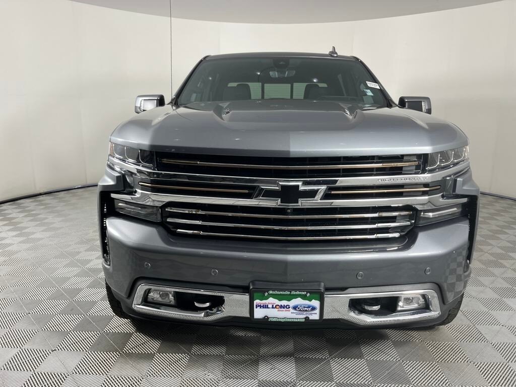 2019 Chevrolet Silverado 1500 High Country photo 2