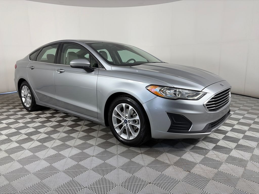 Used 2020 Ford Fusion SE Sedan