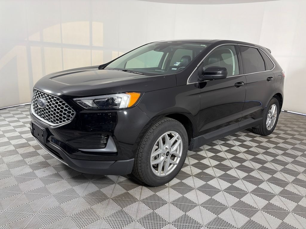 Used 2024 Ford Edge SEL SUV
