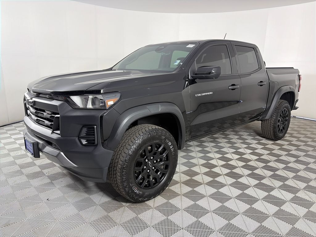 Used 2024 Chevrolet Colorado Trail Boss Truck Crew Cab