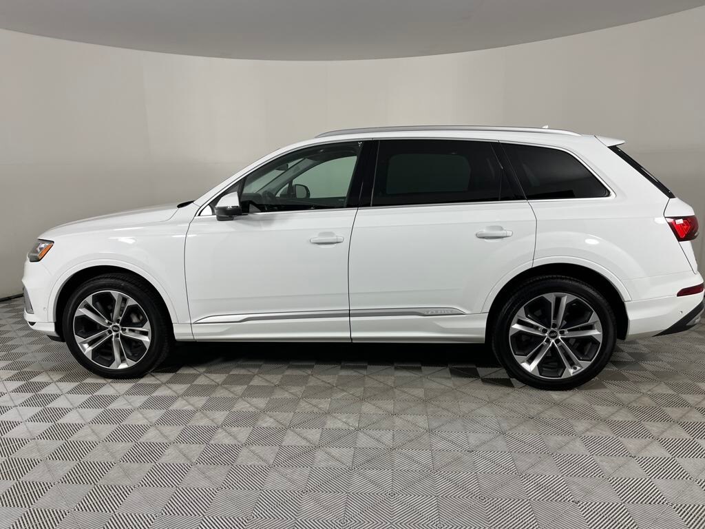 2022 Audi Q7 55 Premium Plus photo 4