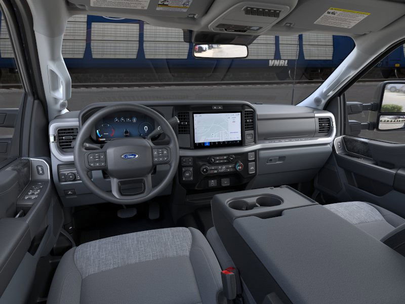 2025 Ford F-250 Super Duty XLT - Photo 10