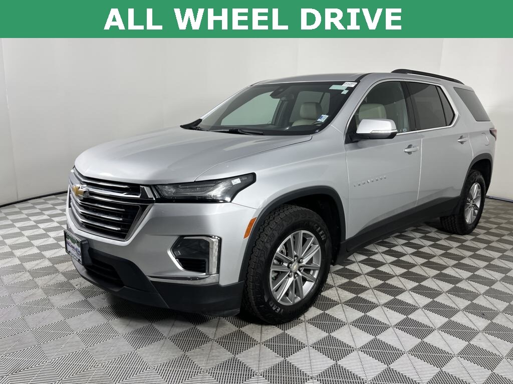 2022 Chevrolet Traverse Leather photo 3